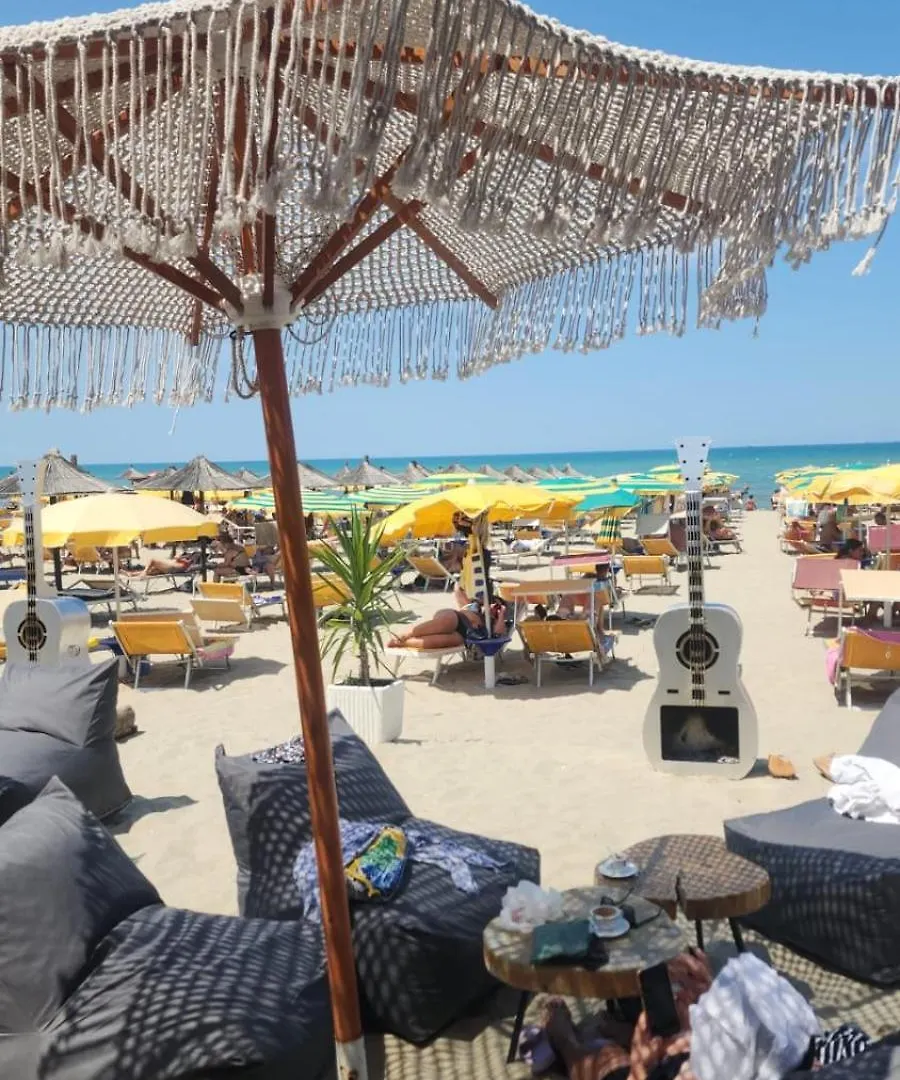 Adriatik Beach Retreat And Relax Apartment 골렘 0*,  알바니아
